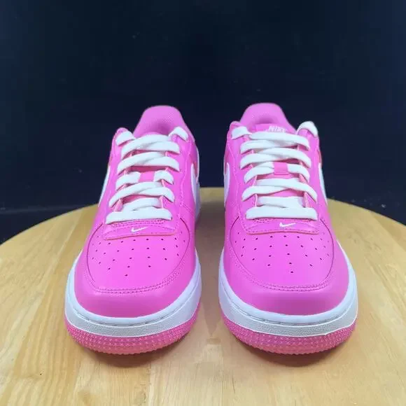 NIKE AIR FORCE 1 PLAYFUL PINK WHITE FV5948-600-SIZE 6Y/ 7.5 Women’s Barbie - Picture 3 of 9